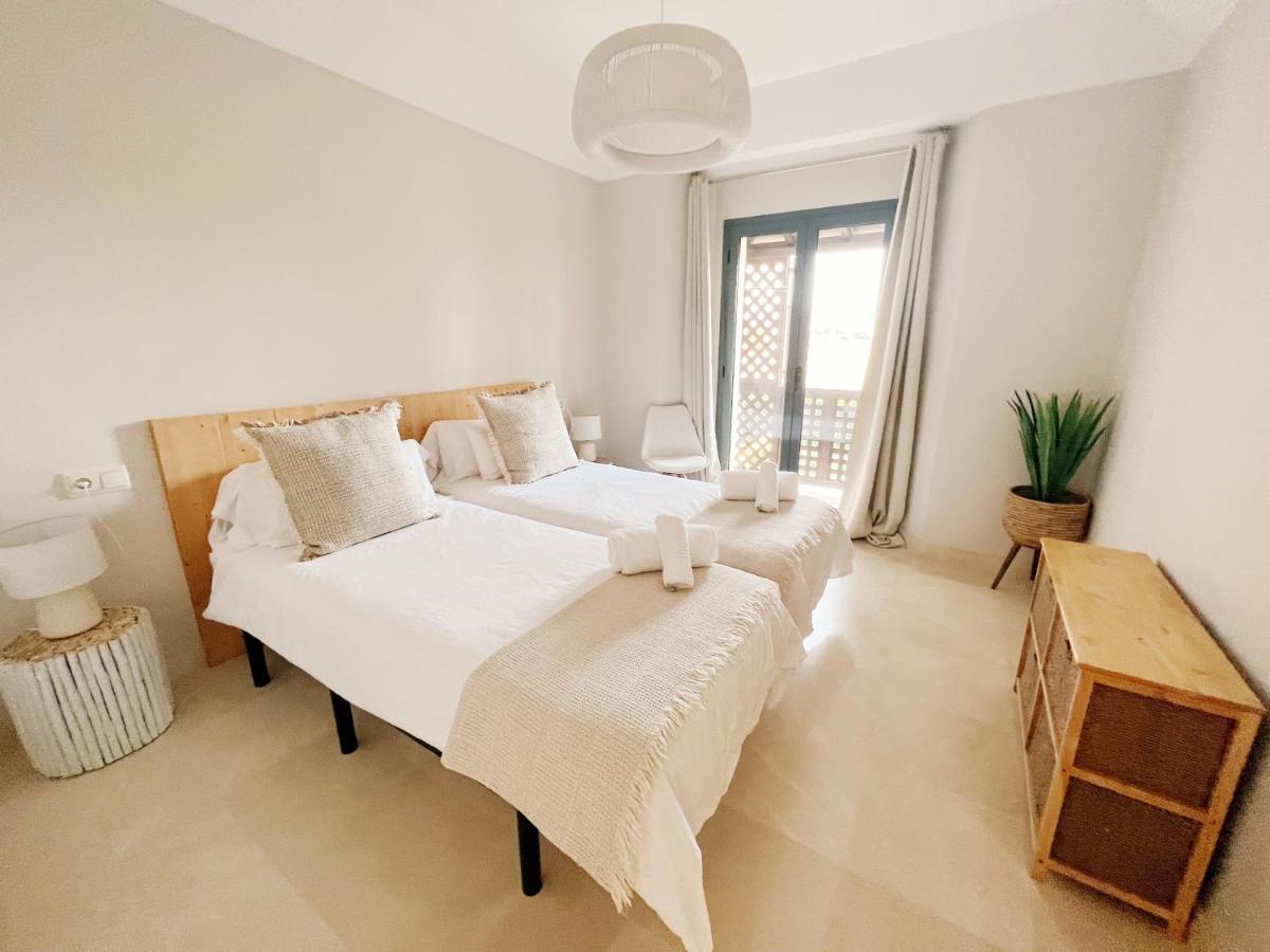 Sotogrande Alboaire- Waterfront Luxury 4 Bedroom Apt In The Marina Of Sotogrande Exteriér fotografie