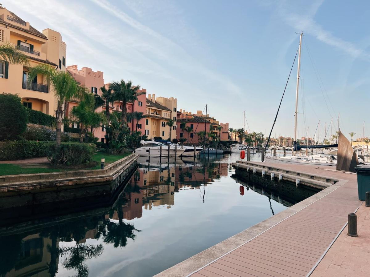 Sotogrande Alboaire- Waterfront Luxury 4 Bedroom Apt In The Marina Of Sotogrande Exteriér fotografie